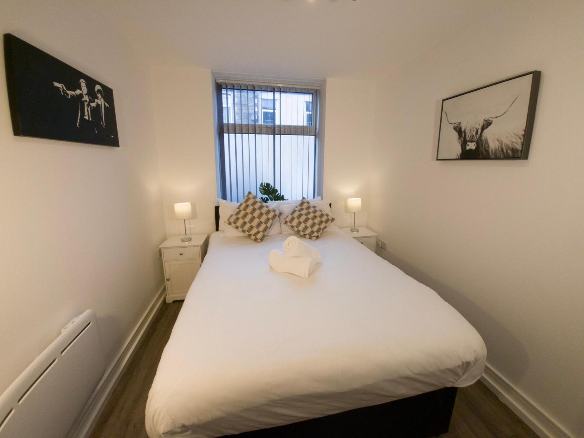 Plenty Of Parking Available; 3 Bedroom Apartment By Property Promise Cardiff Eksteriør billede