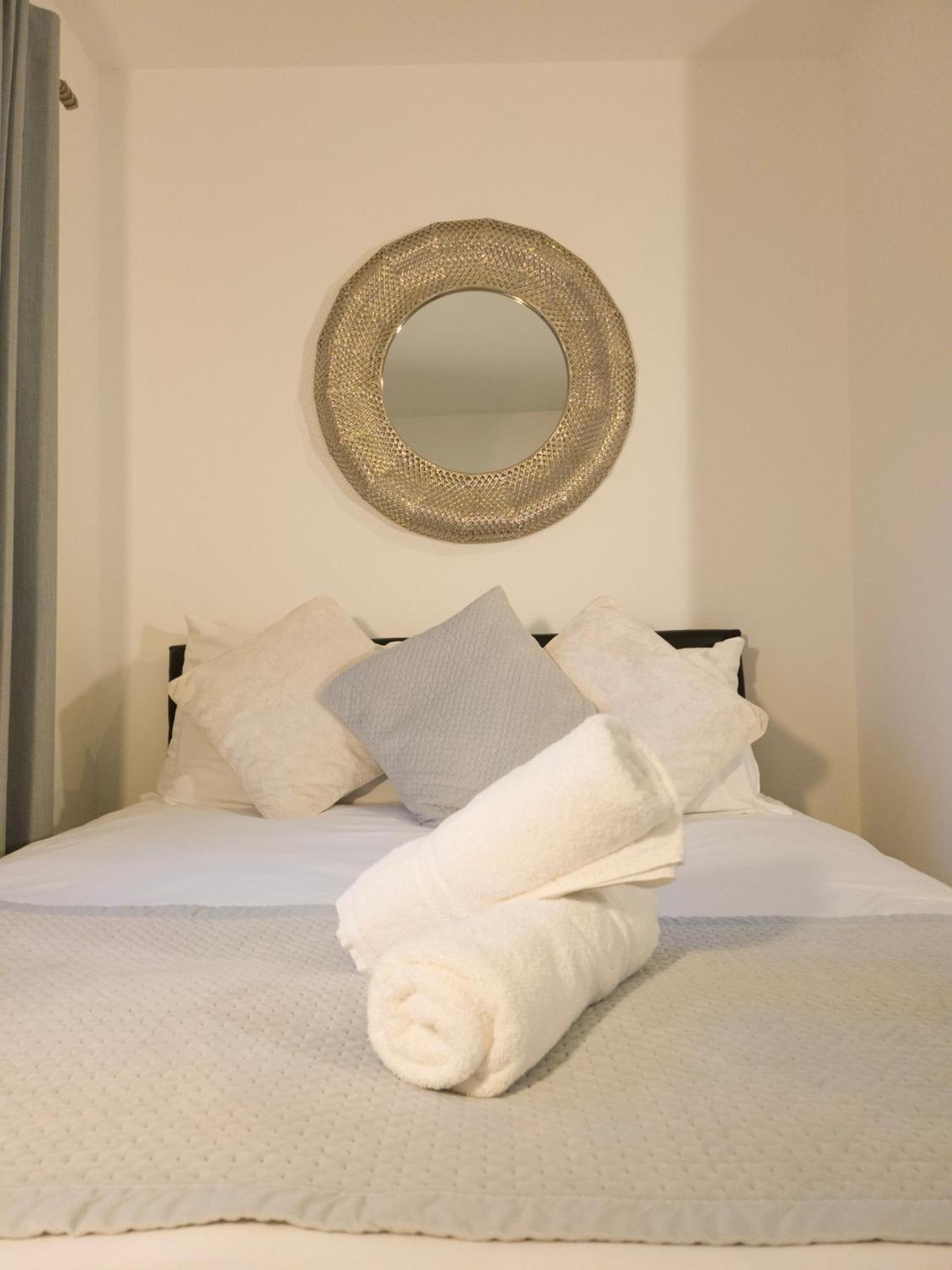 Plenty Of Parking Available; 3 Bedroom Apartment By Property Promise Cardiff Eksteriør billede